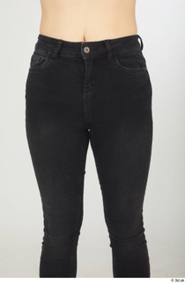  Aera black jeans casual dressed thigh 0001.jpg